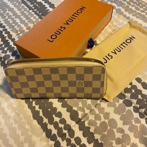 Louis Vuitton clemence azur wallet !!